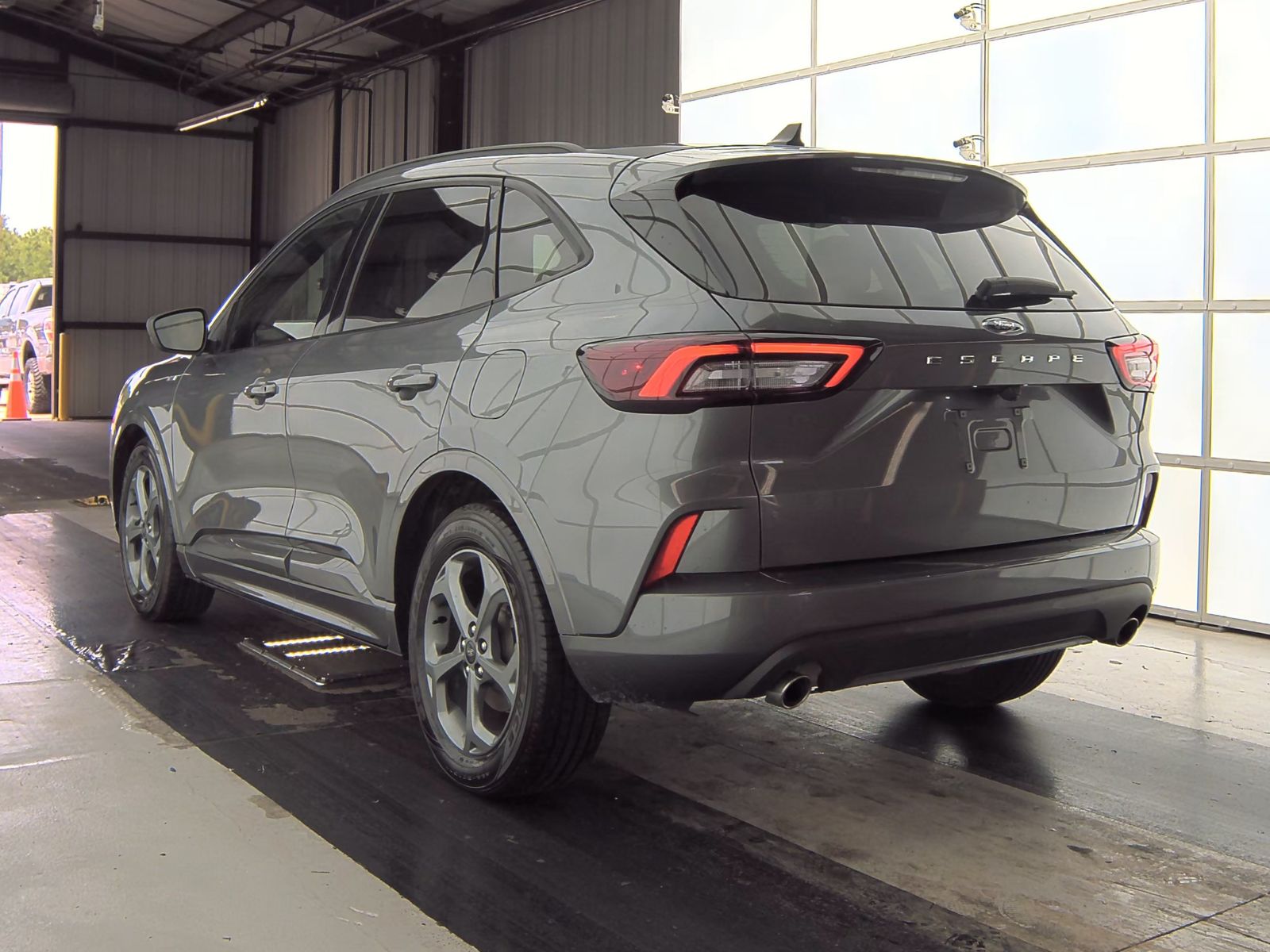 2023 Ford Escape ST-Line FWD