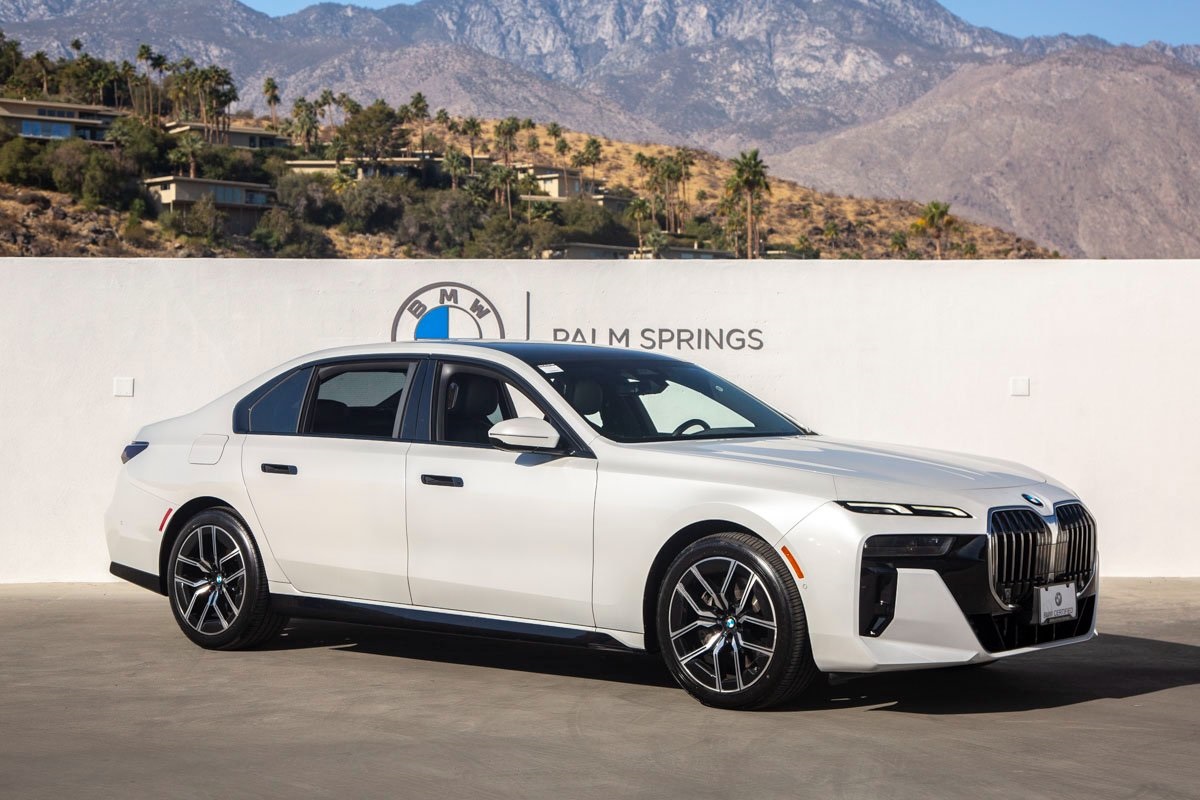2024 BMW 7 Series 740i