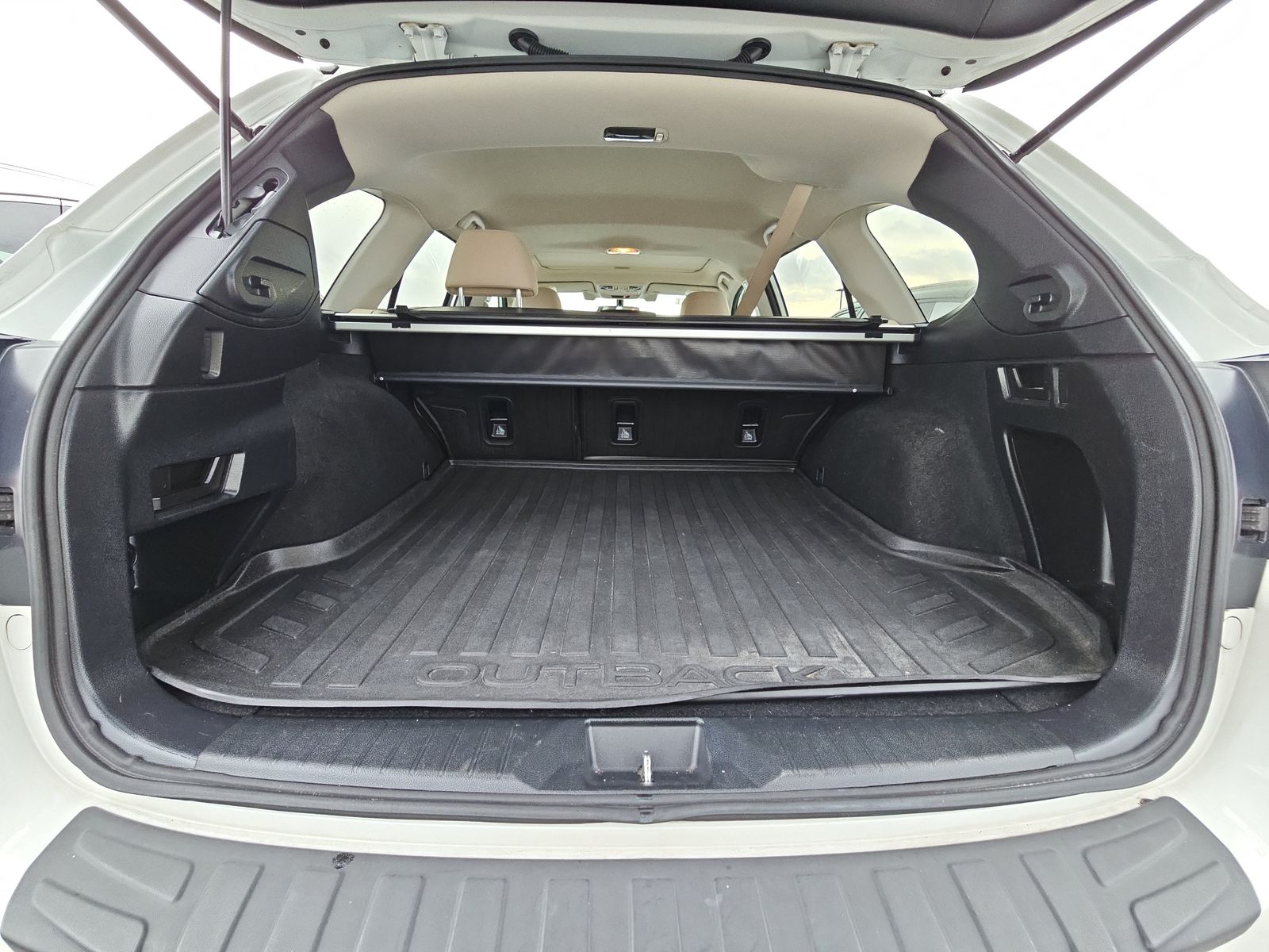 2017 Subaru Outback 2.5i Premium AWD