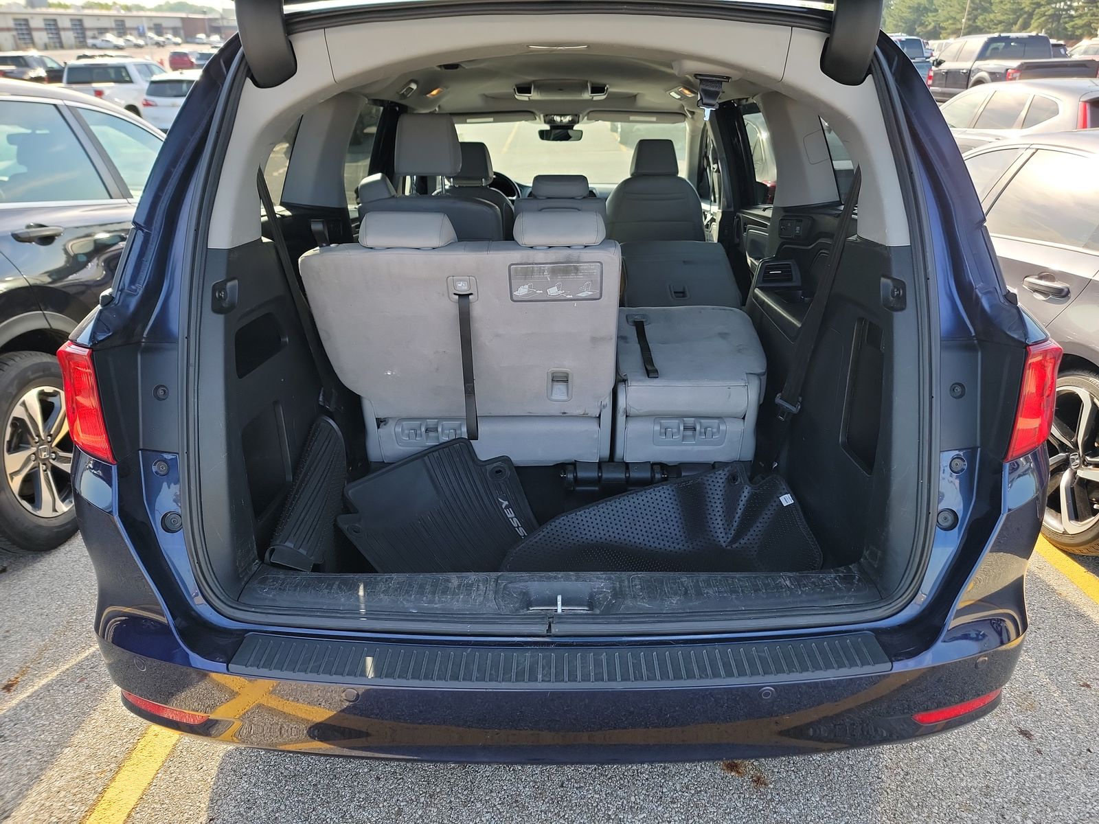 2022 Honda Odyssey Touring FWD