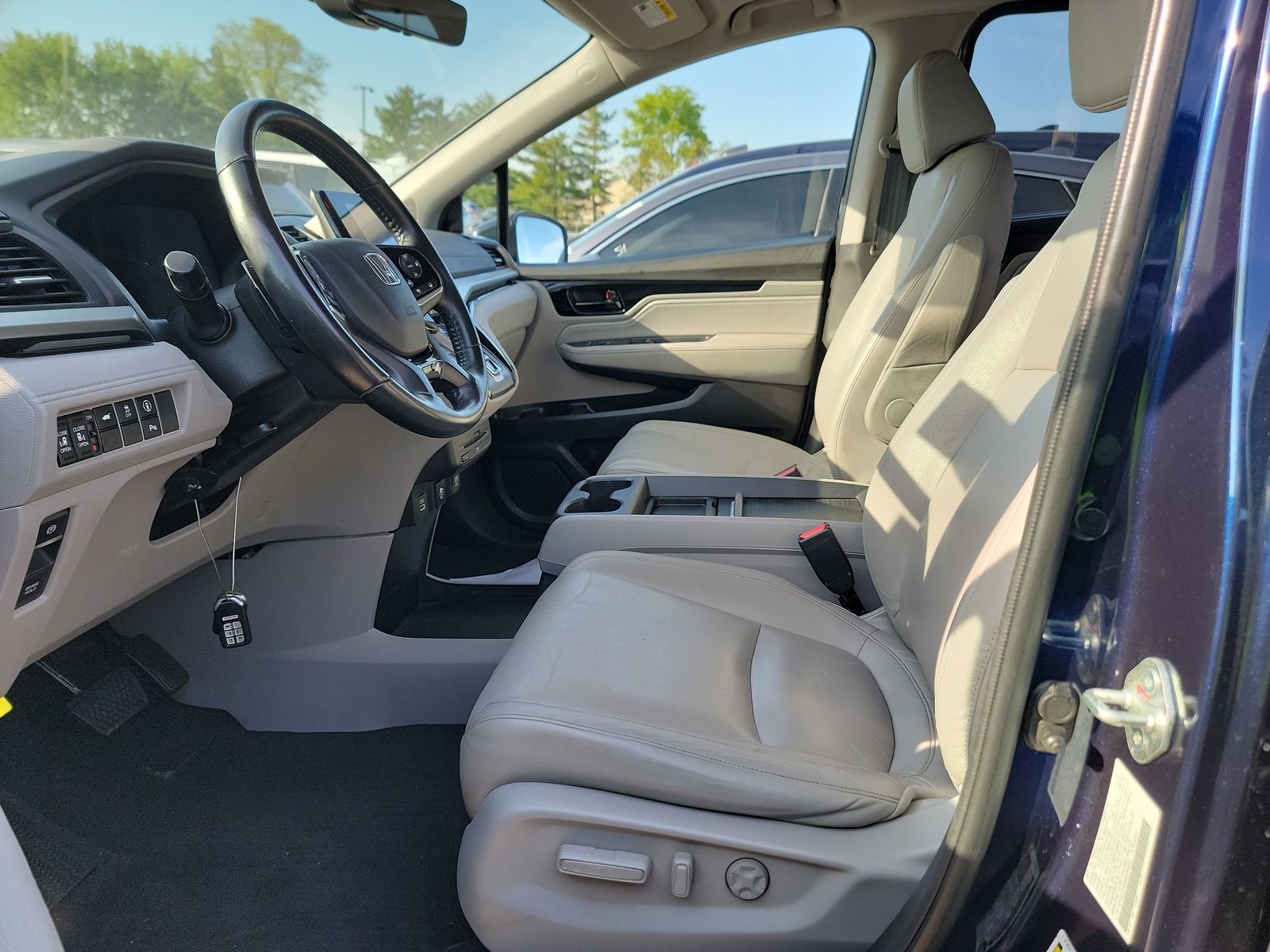 2022 Honda Odyssey Touring FWD