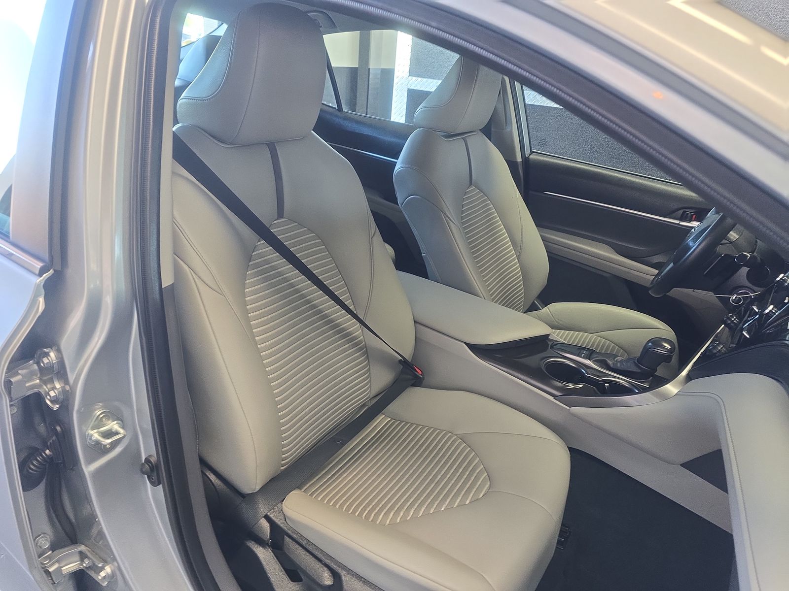 2022 Toyota Camry SE FWD