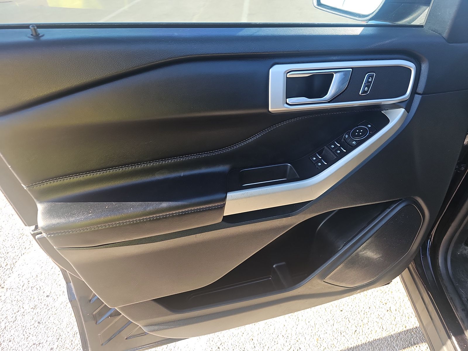2022 Ford Explorer XLT RWD