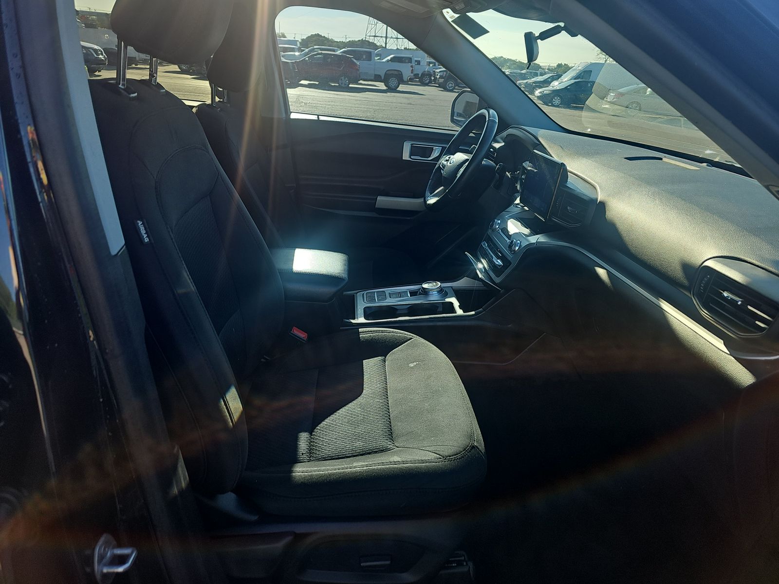 2022 Ford Explorer XLT RWD