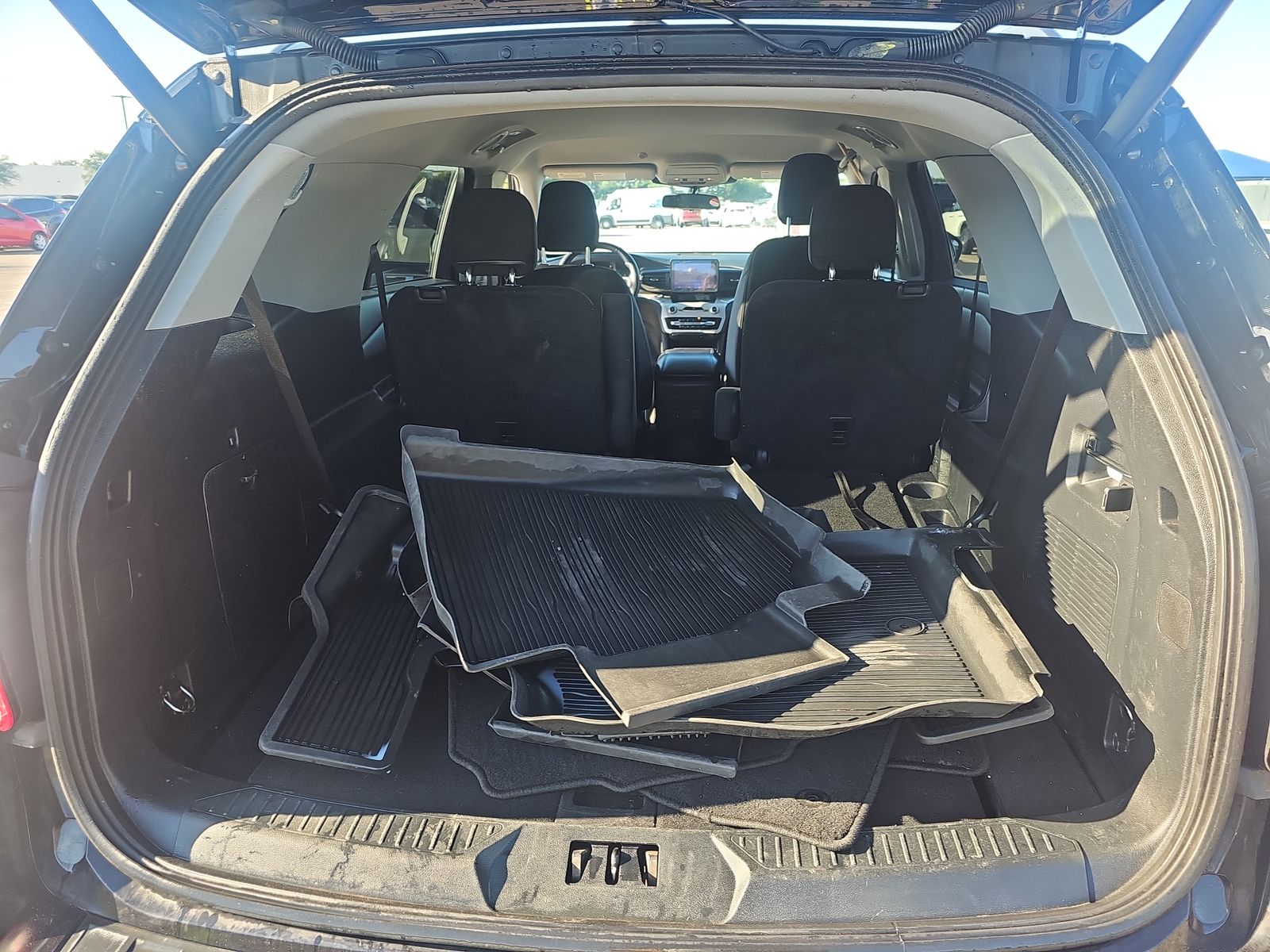 2022 Ford Explorer XLT RWD