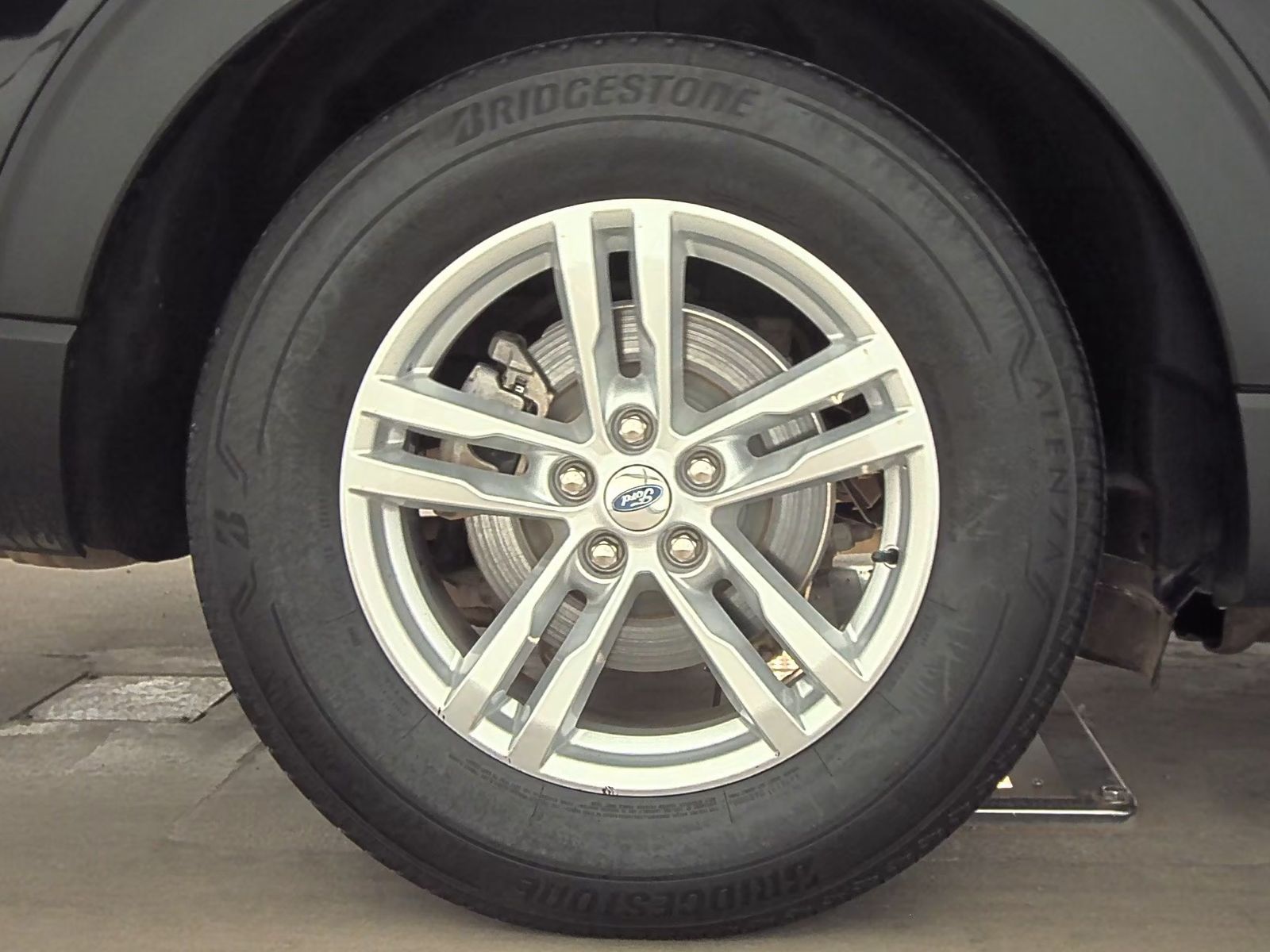 2022 Ford Explorer XLT RWD
