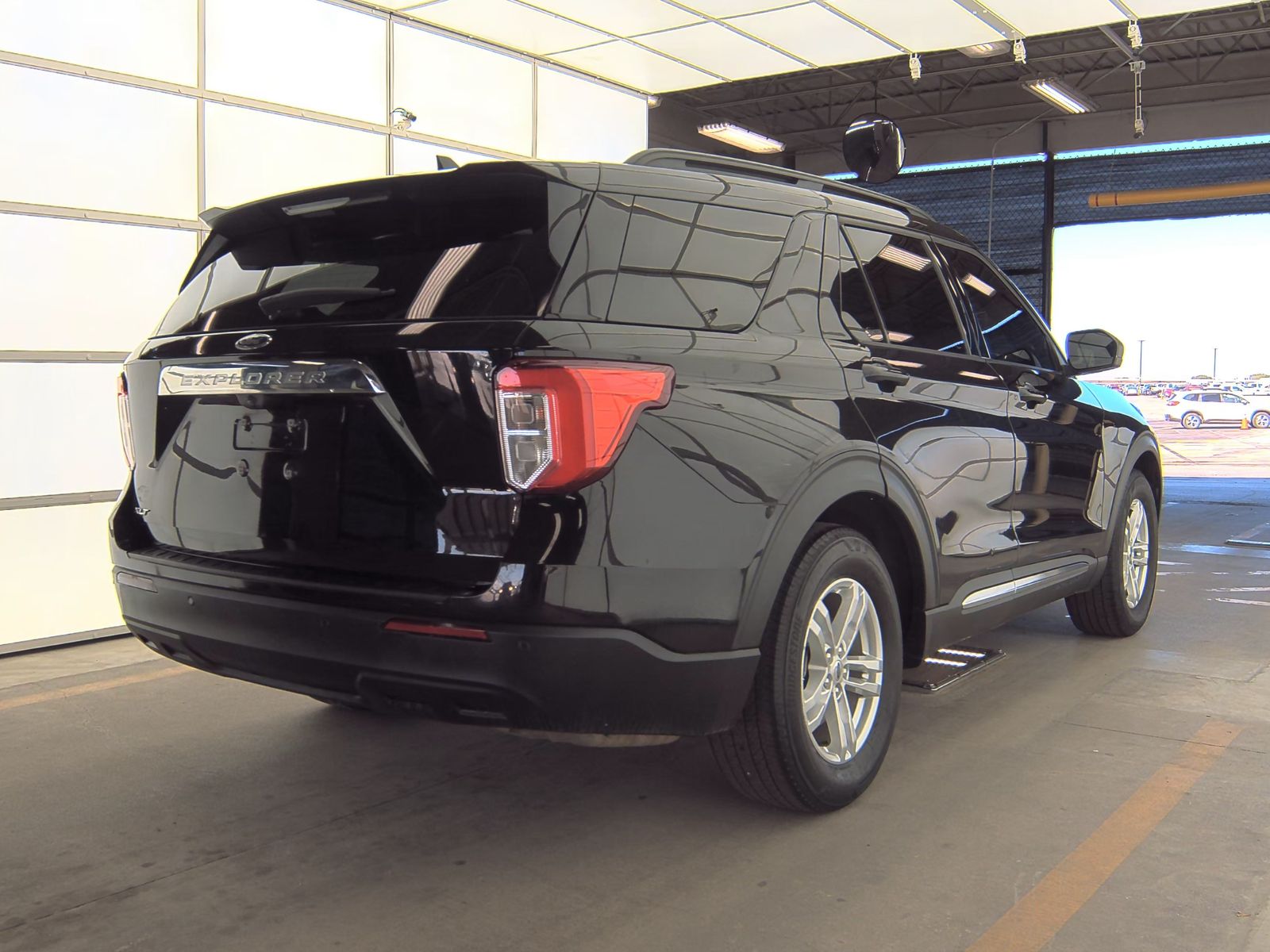 2022 Ford Explorer XLT RWD