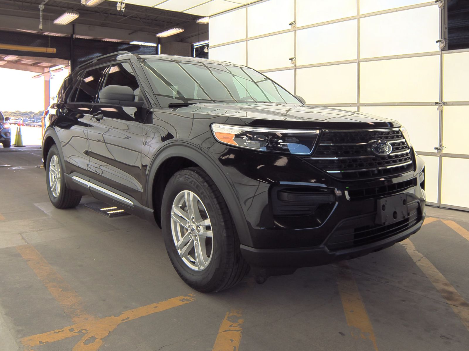 2022 Ford Explorer XLT RWD