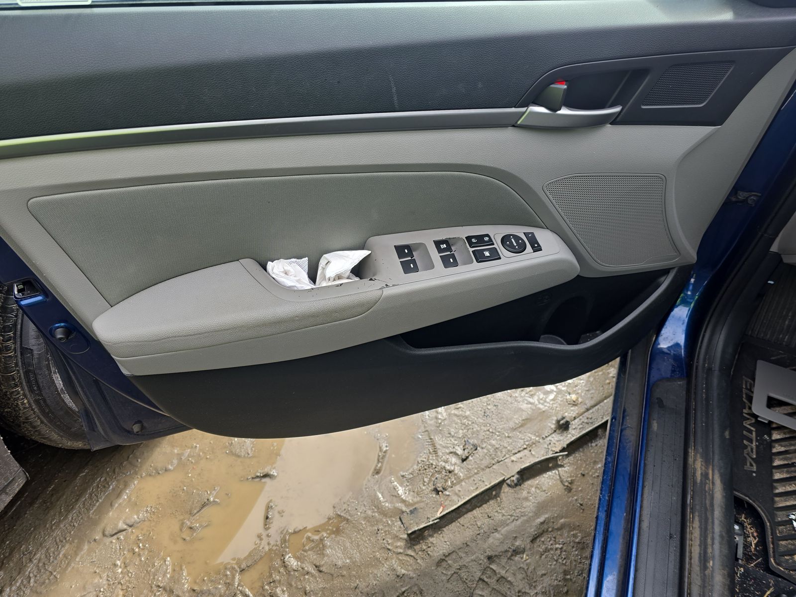 2018 Hyundai Elantra SEL FWD