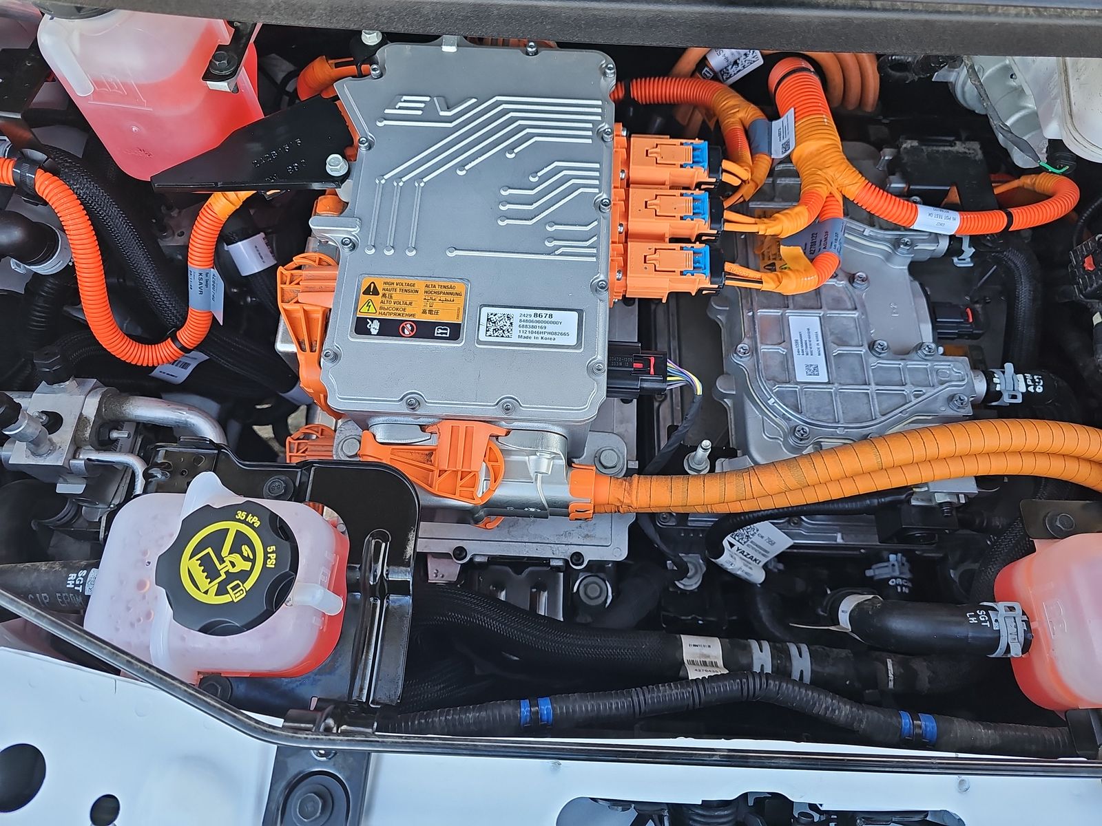 2022 Chevrolet Bolt EV 2LT FWD