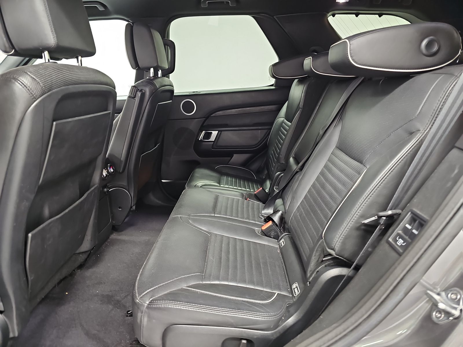 2017 Land Rover Discovery HSE Luxury AWD