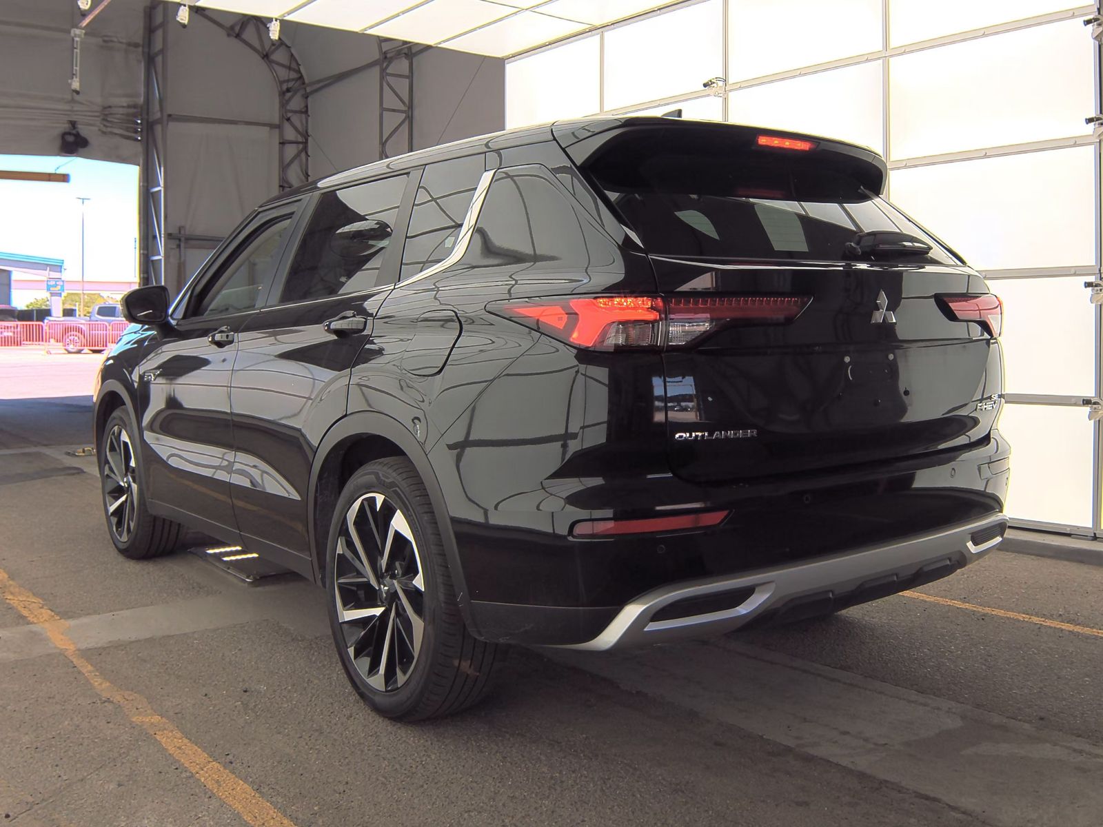 2023 Mitsubishi Outlander PHEV SE AWD