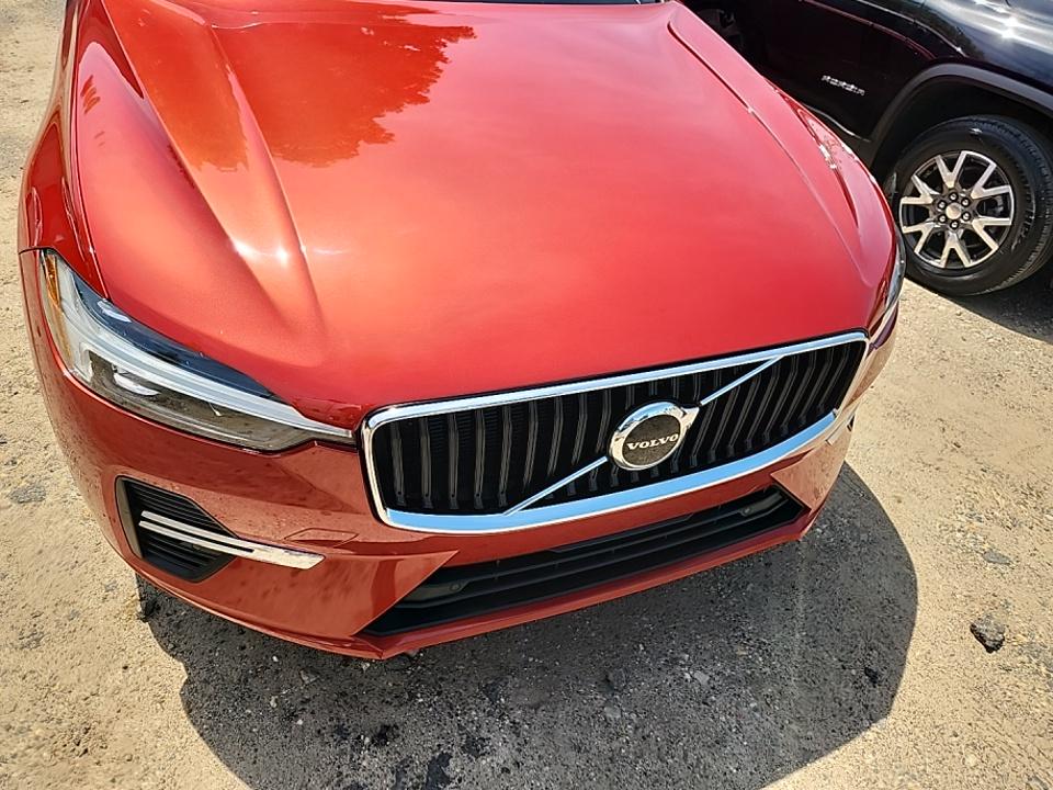 2022 Volvo XC60 B5 Momentum AWD
