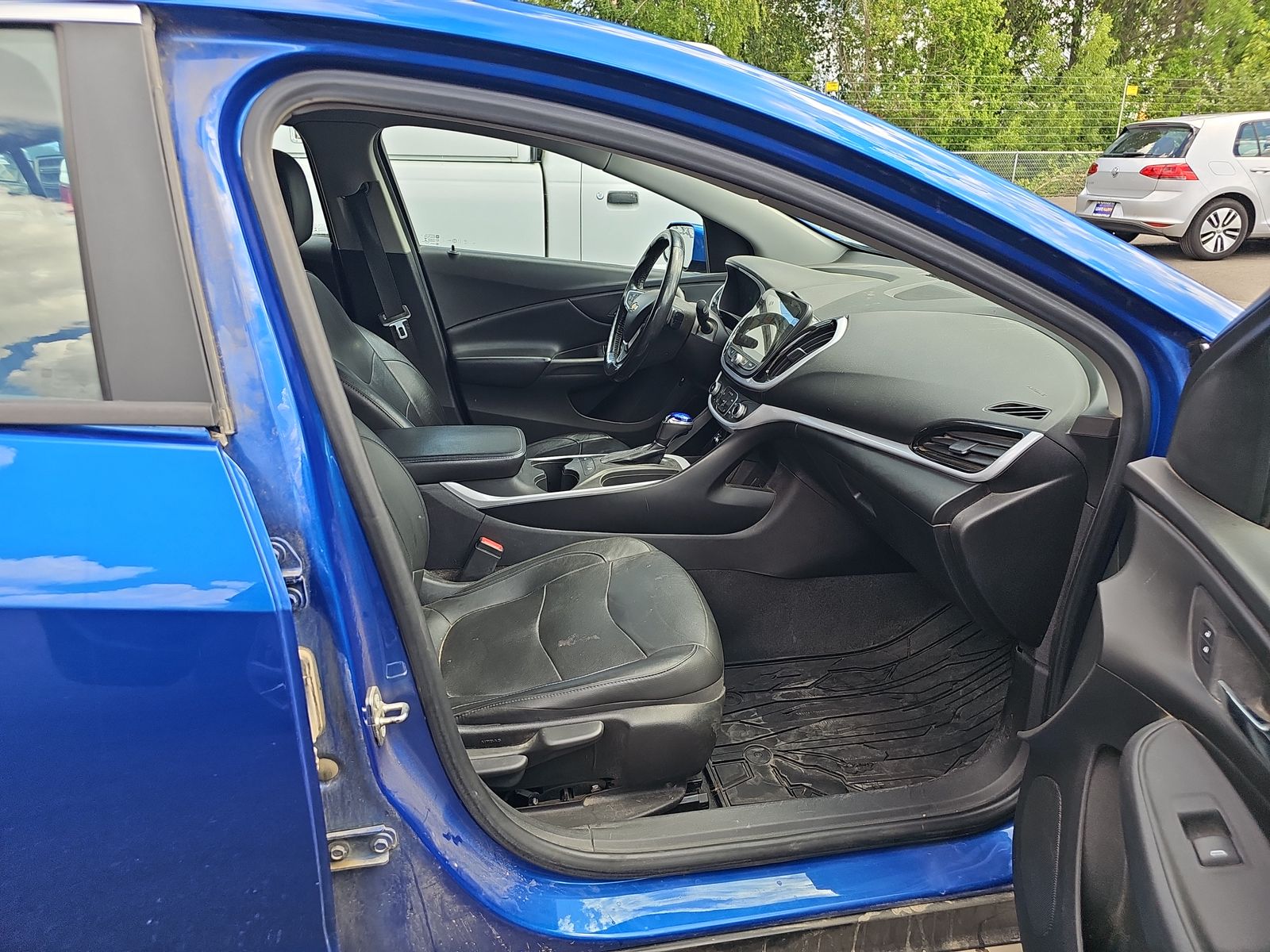 2018 Chevrolet Volt LT FWD