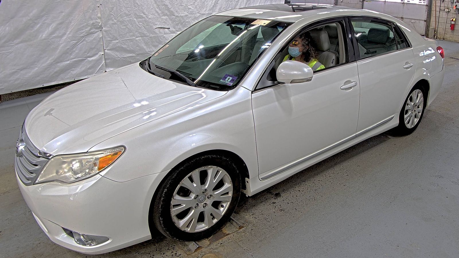 2011 Toyota Avalon Base FWD