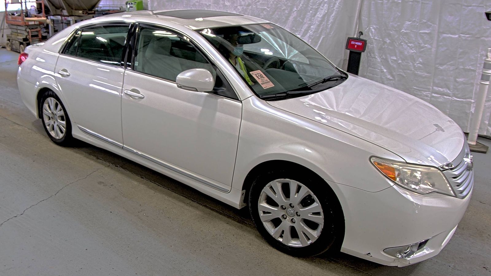 2011 Toyota Avalon Base FWD