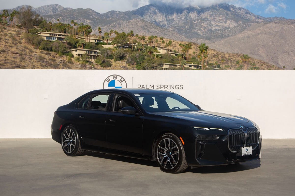 2025 BMW 7 Series Sedan 740i xDrive