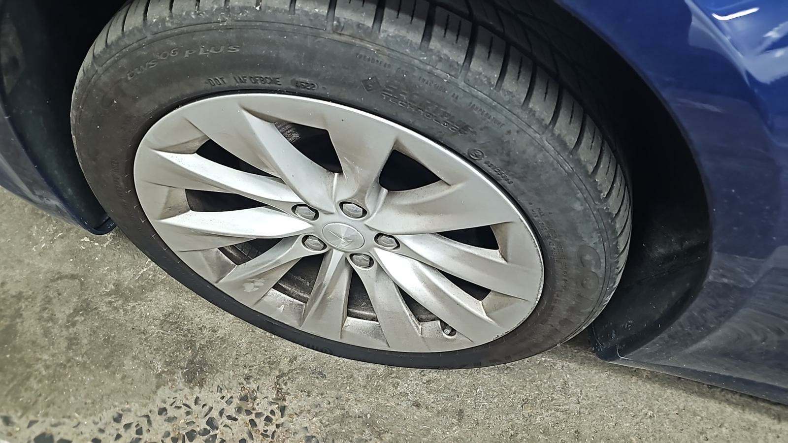 2017 Tesla Model S 90D AWD