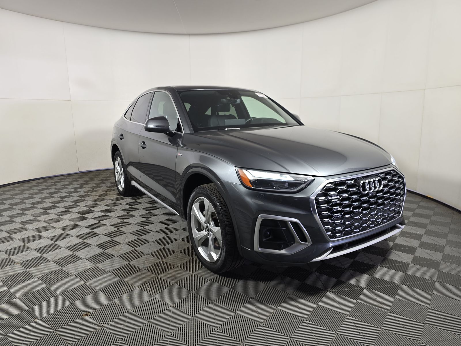 2022 Audi Q5 S line Premium Plus AWD