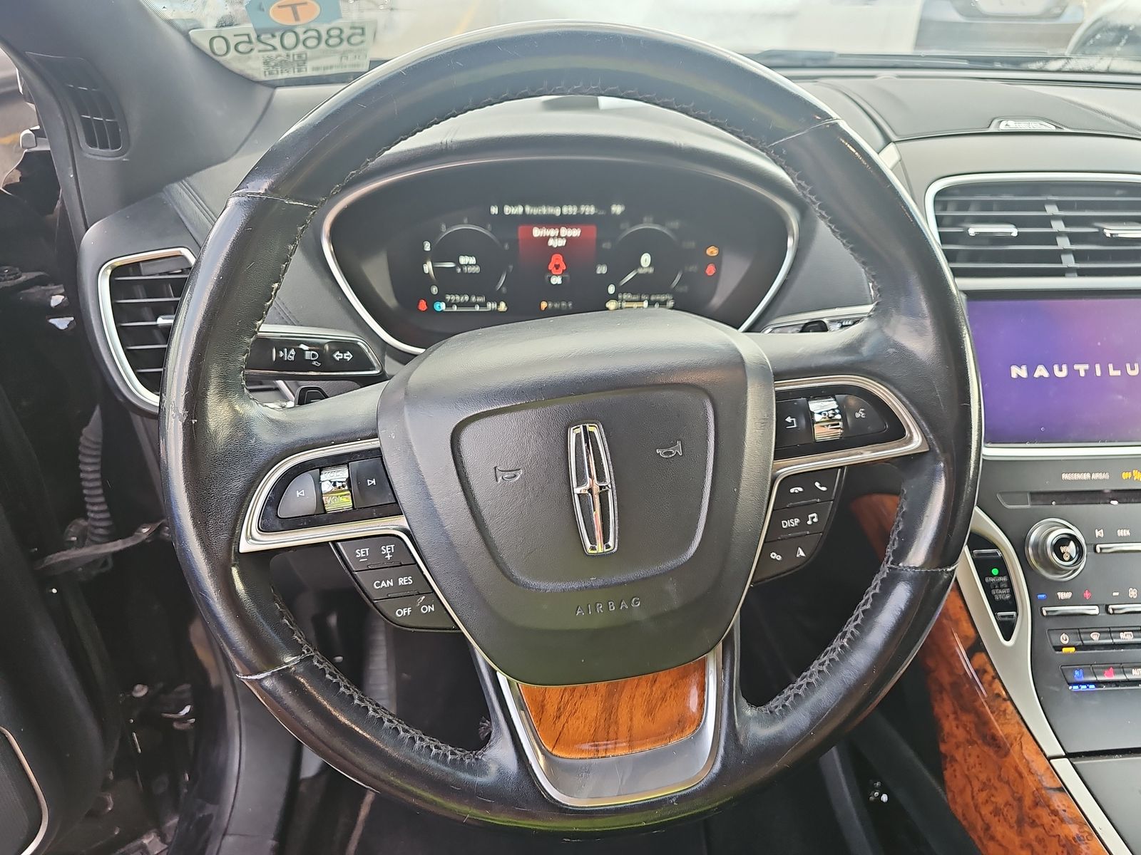 2019 Lincoln Nautilus Reserve AWD