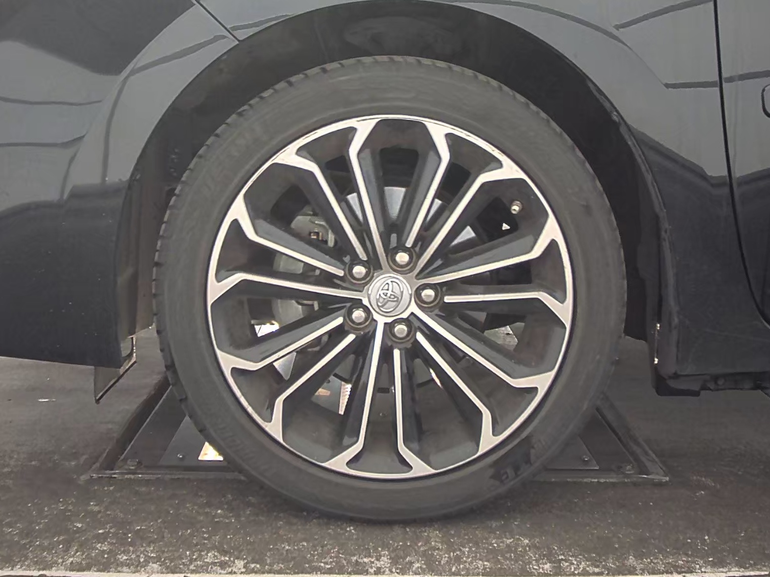 2015 Toyota Corolla S Plus FWD