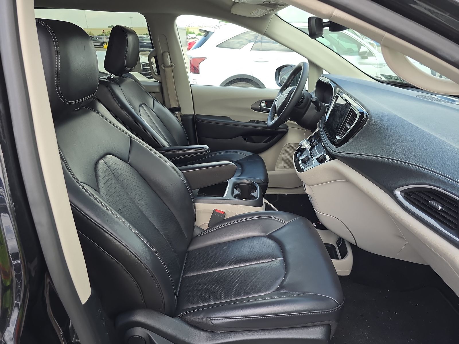 2023 Chrysler Pacifica Hybrid Touring L FWD