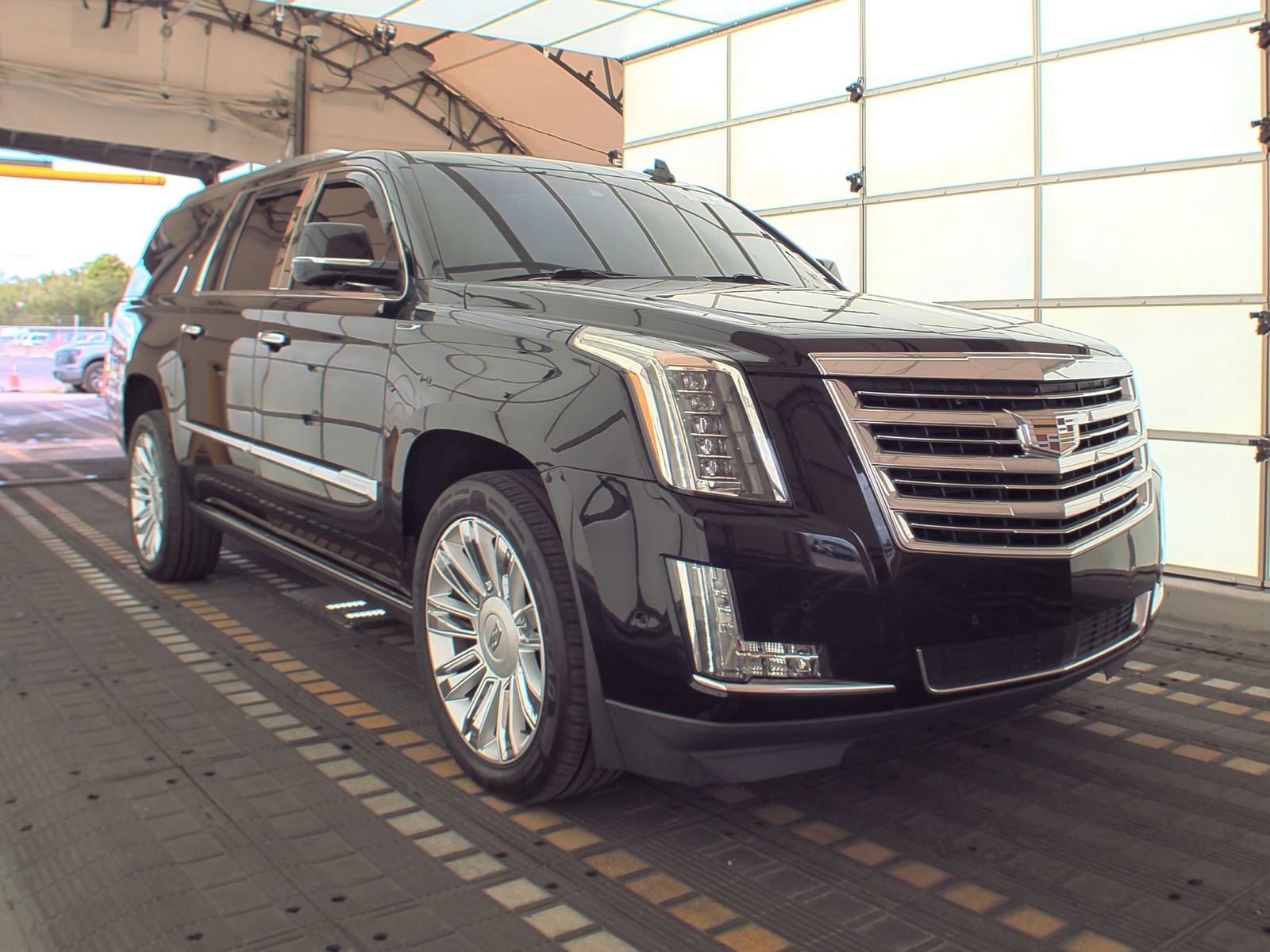 2018 Cadillac Escalade ESV Platinum AWD
