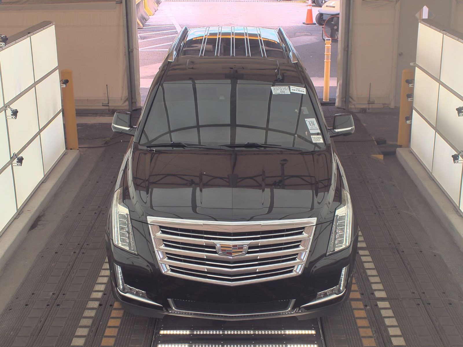 2018 Cadillac Escalade ESV Platinum AWD