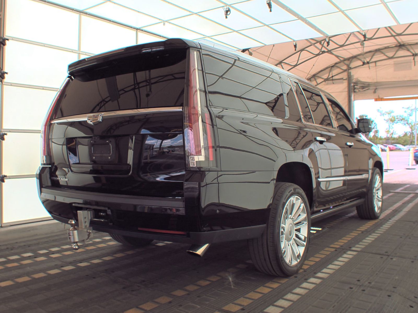 2018 Cadillac Escalade ESV Platinum AWD