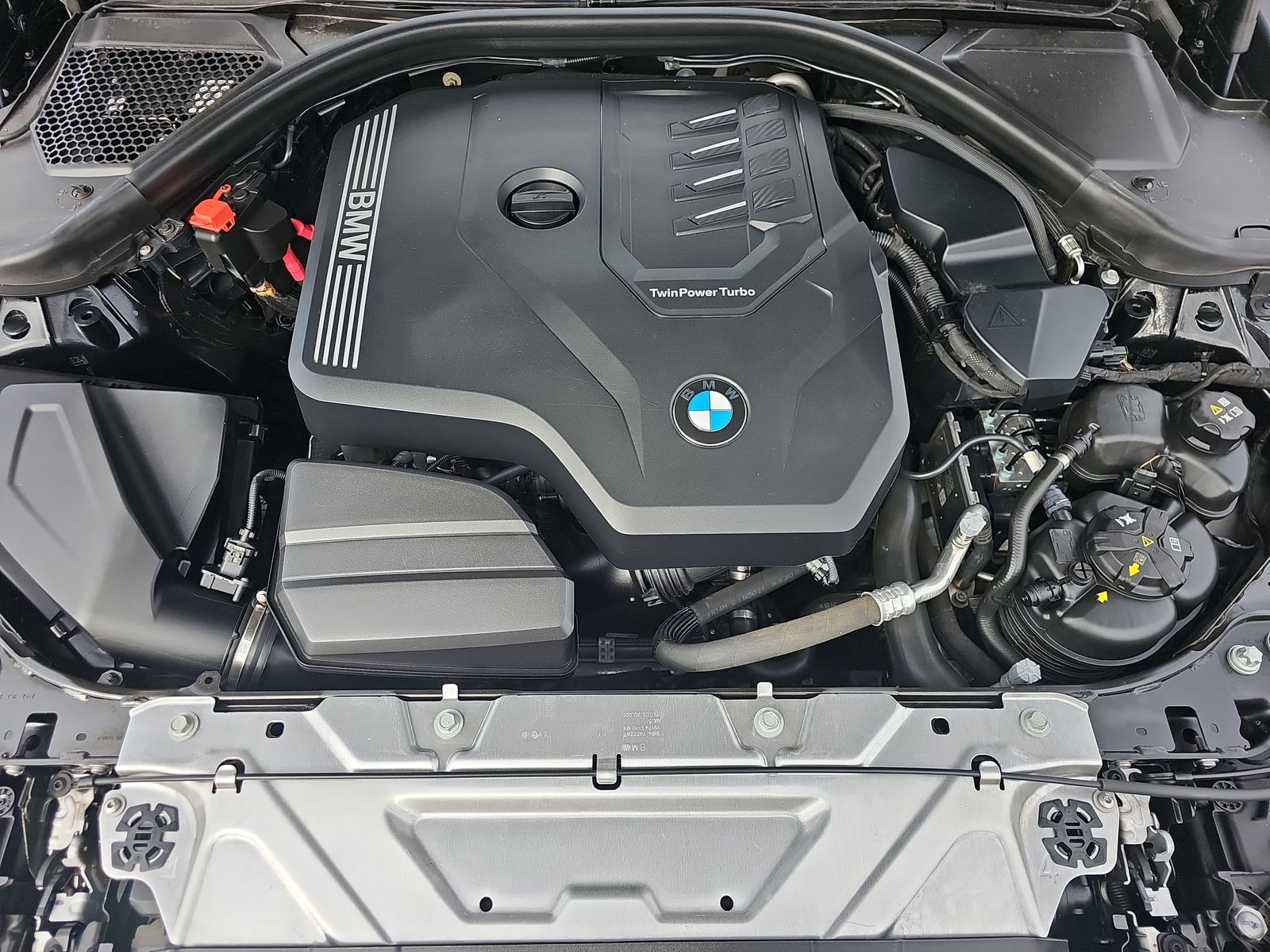 BMW 3 Series Sedan 330i xDrive снимка BMW 3 Series Sedan 330i xDrive