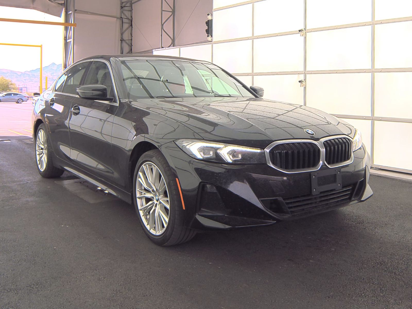 BMW 3 Series Sedan 330i xDrive снимка BMW 3 Series Sedan 330i xDrive