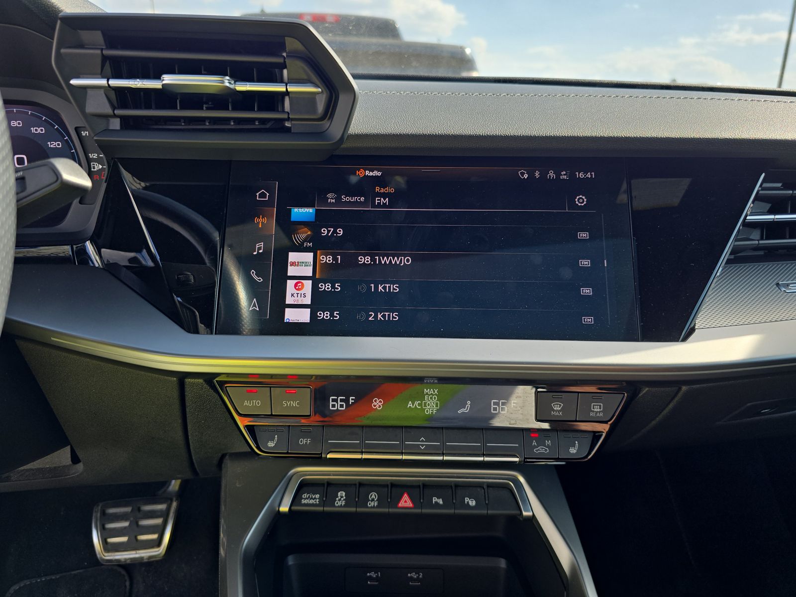2022 Audi S3 Sedan Progressiv AWD