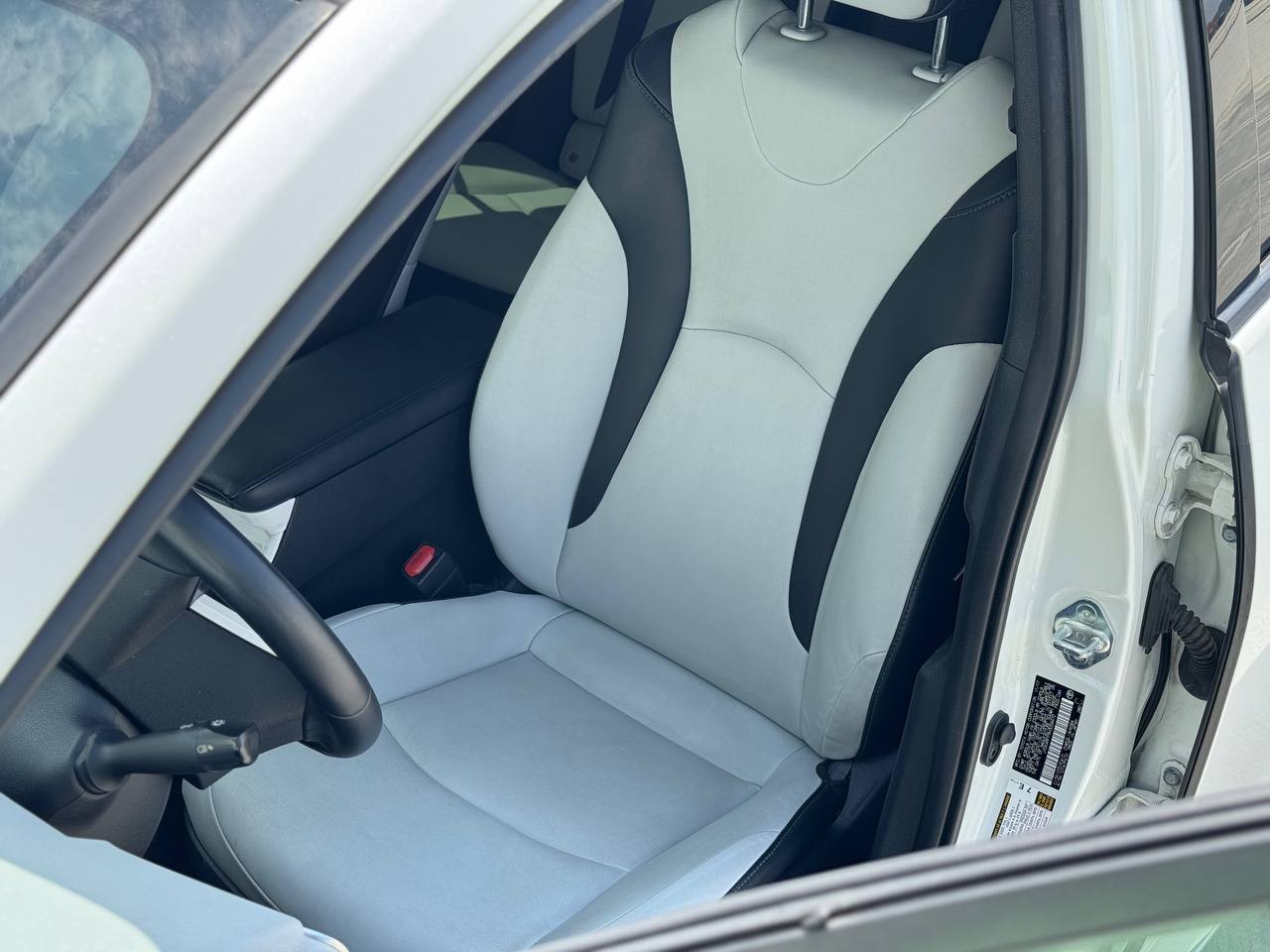 2017 Toyota Prius Prime Premium FWD