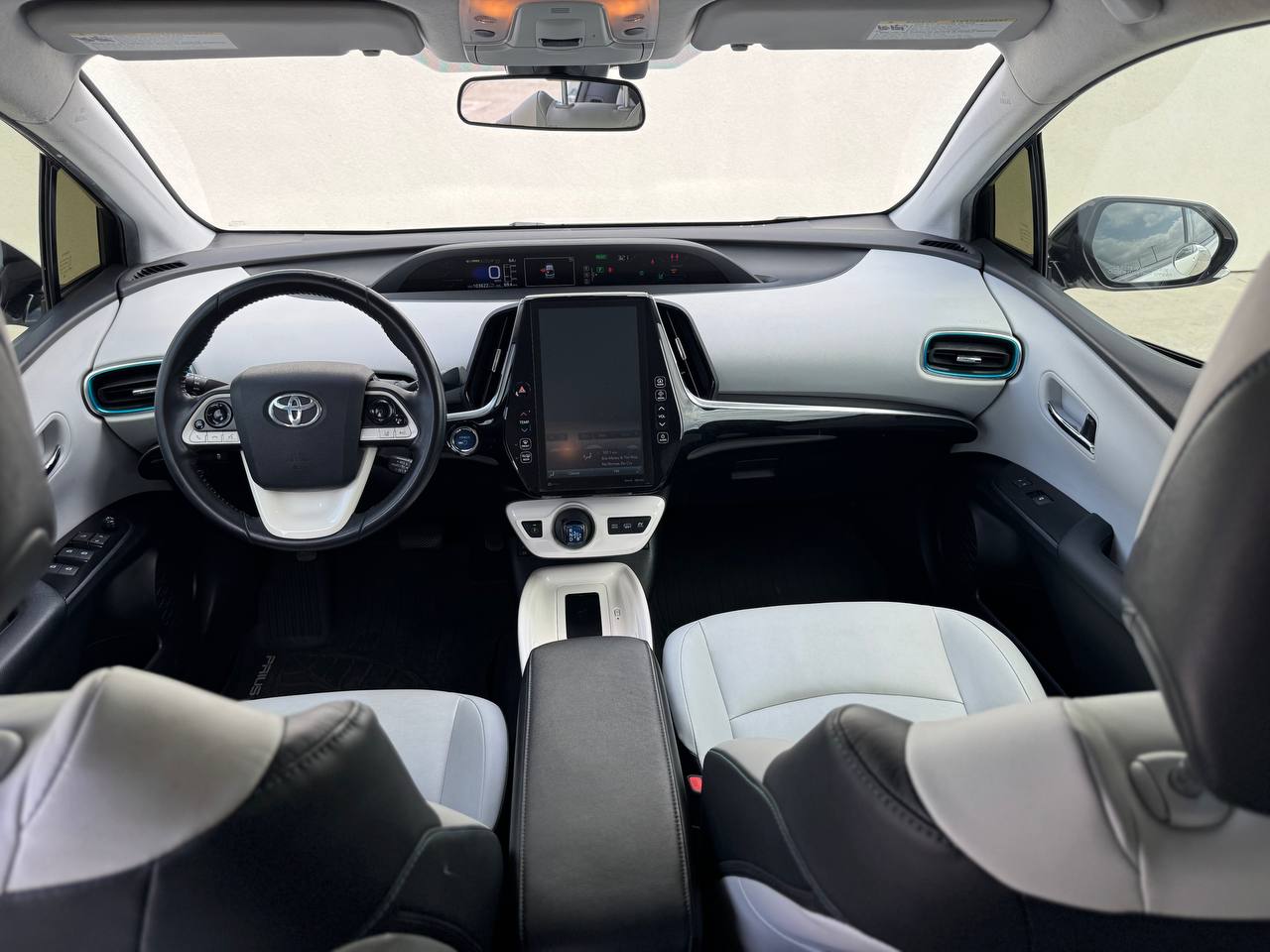 2017 Toyota Prius Prime Premium FWD