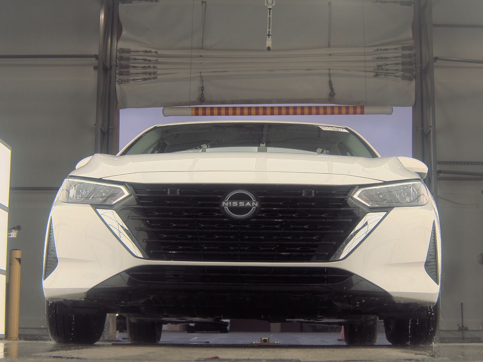 NISSAN SENTRA - 4