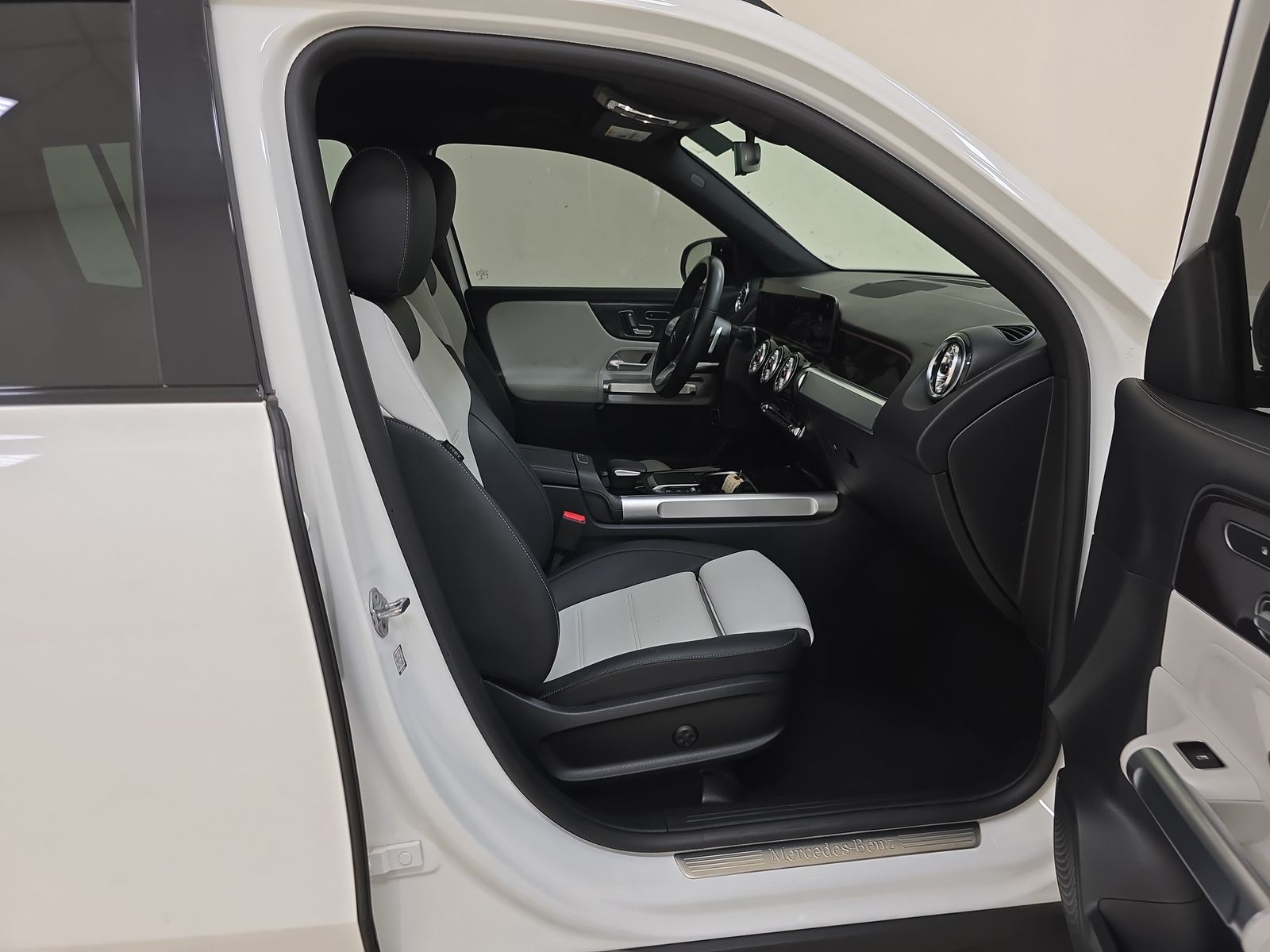 2023 Mercedes-Benz GLB GLB 250 FWD