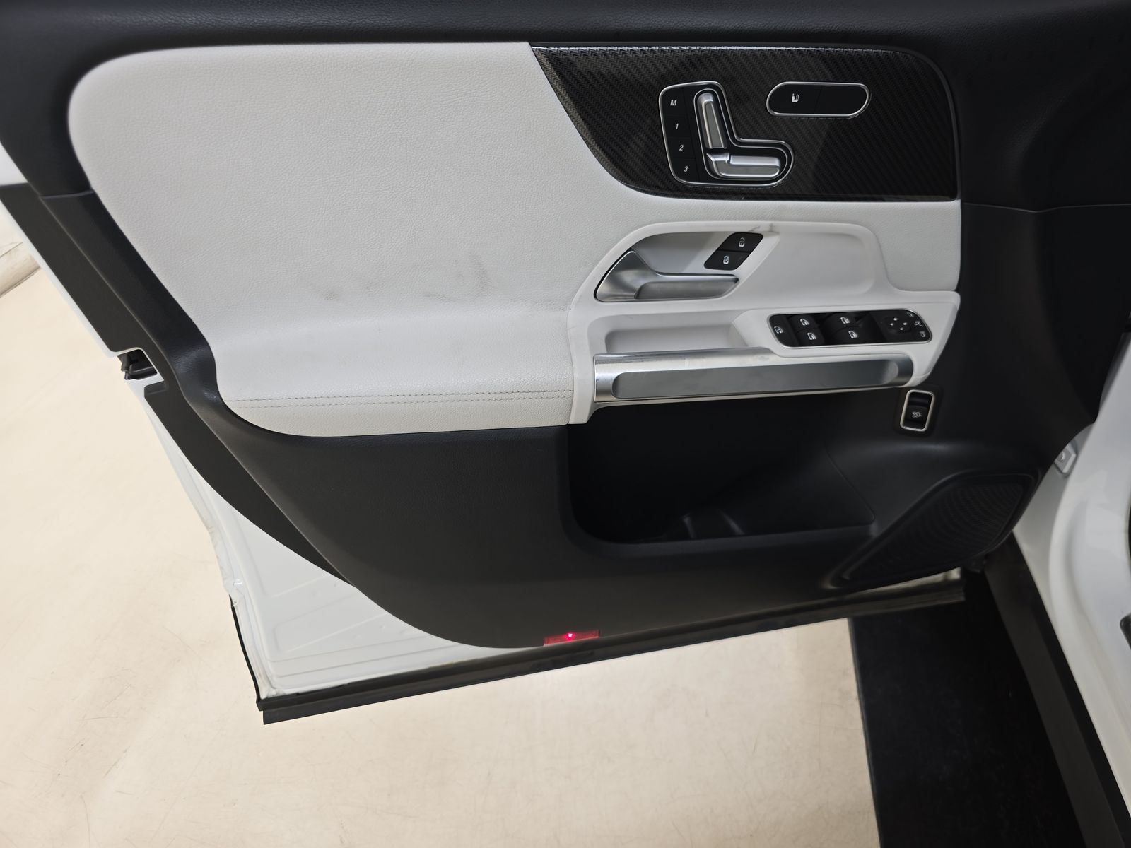 2023 Mercedes-Benz GLB GLB 250 FWD