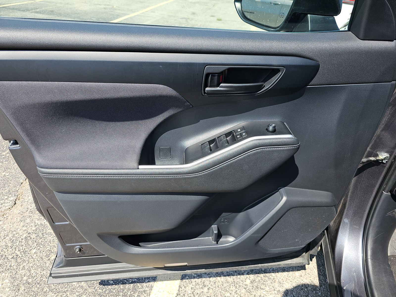 2023 Toyota Highlander LE AWD