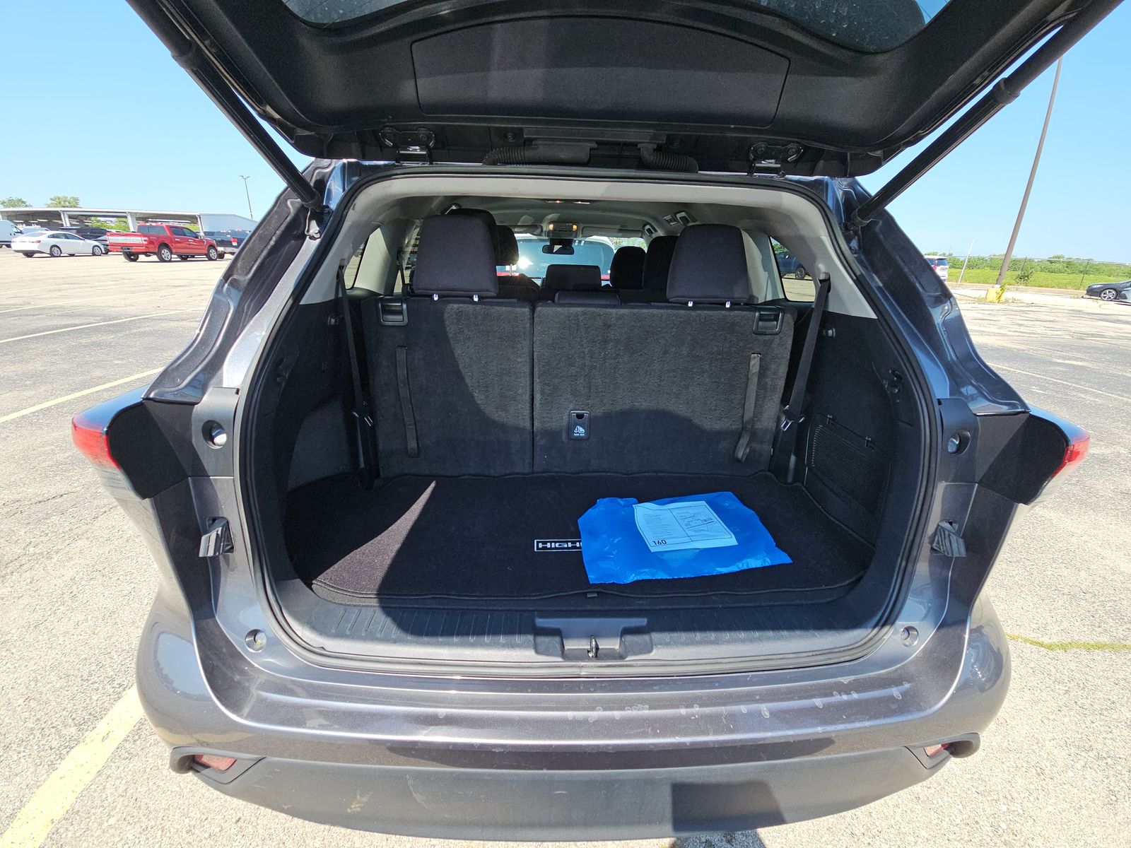 2023 Toyota Highlander LE AWD