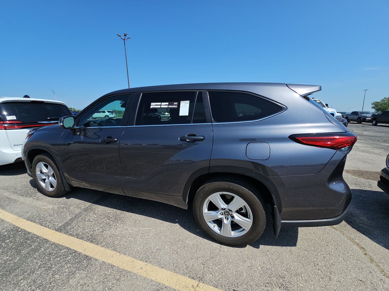 2023 Toyota Highlander LE AWD