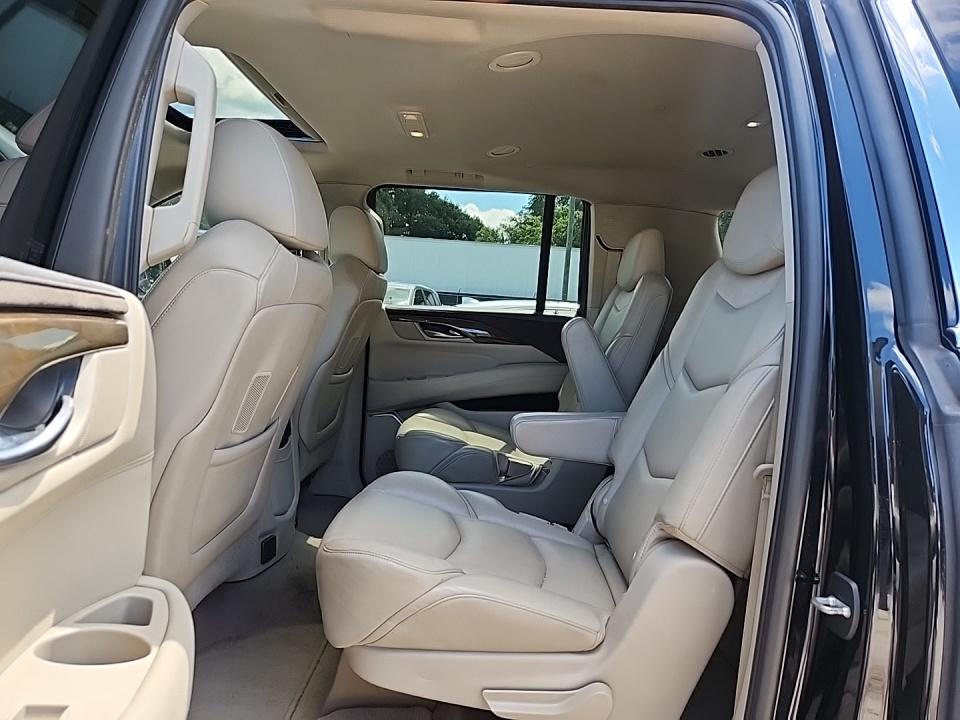 2019 Cadillac Escalade ESV Luxury RWD