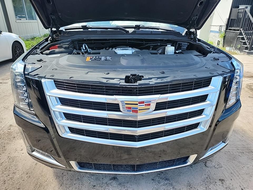 2019 Cadillac Escalade ESV Luxury RWD