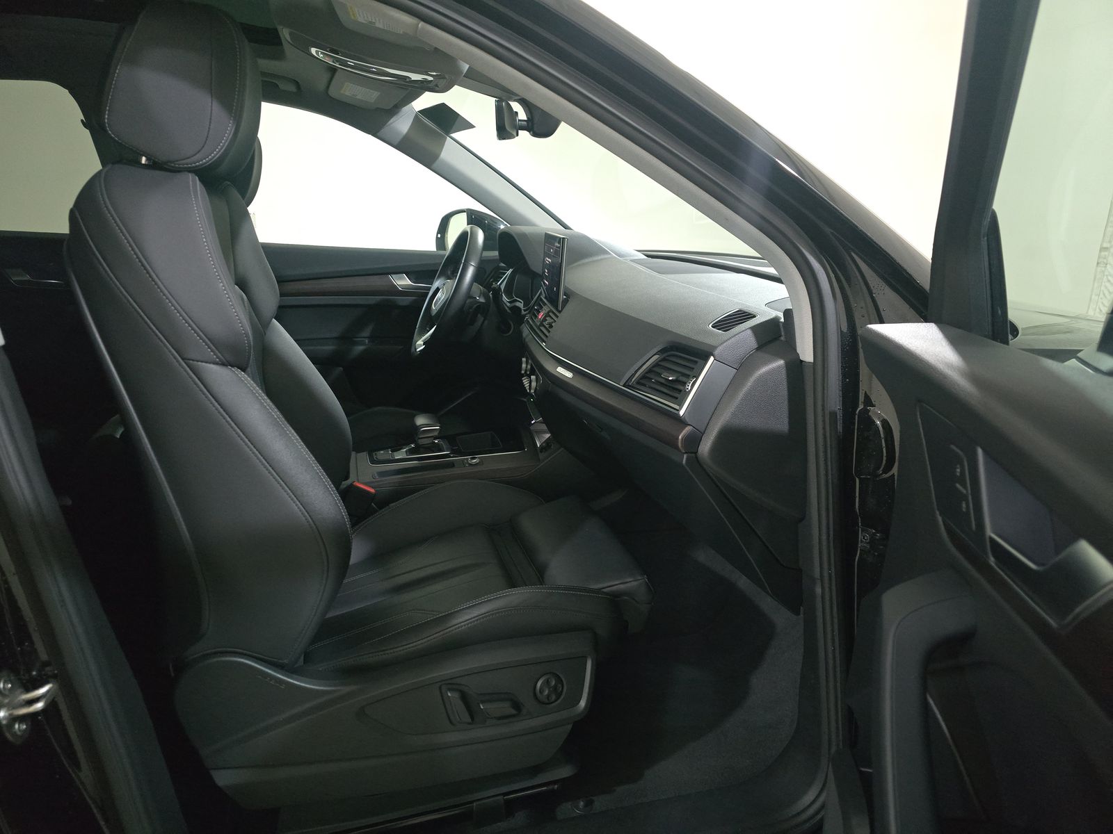 2022 Audi Q5 e Plug-In Hybrid S line Premium AWD