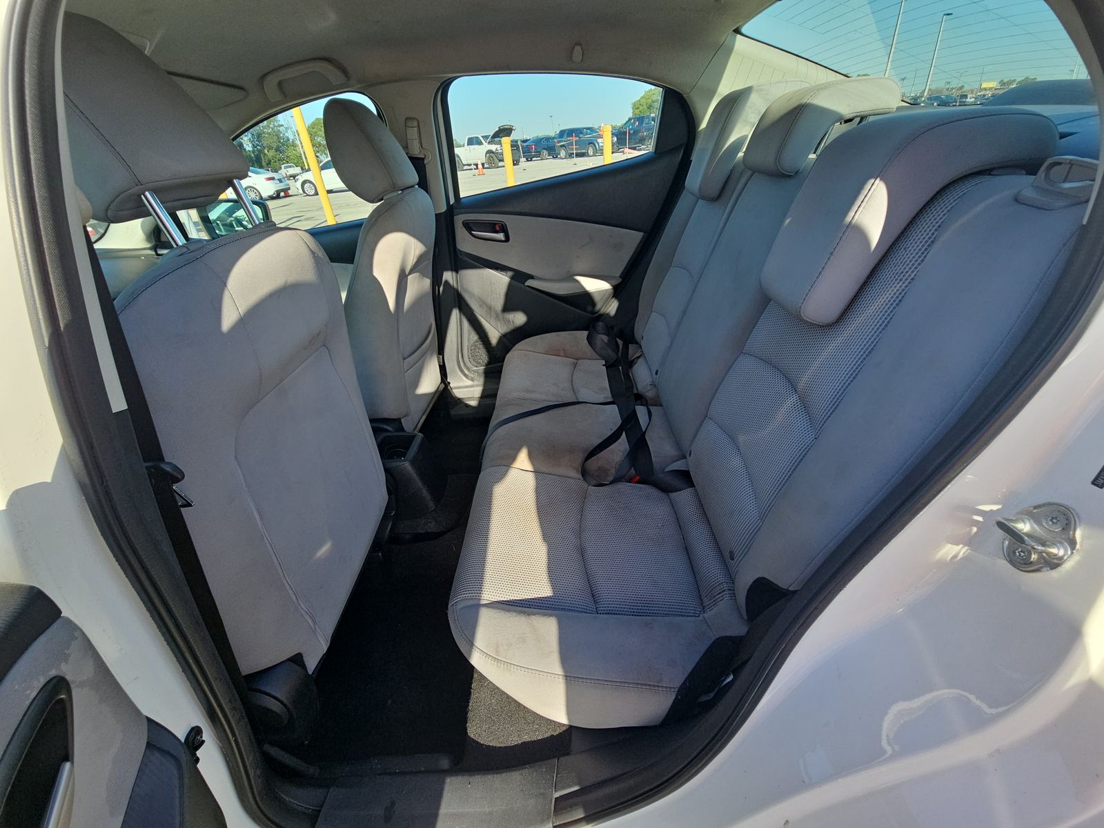 2019 Toyota Yaris LE FWD