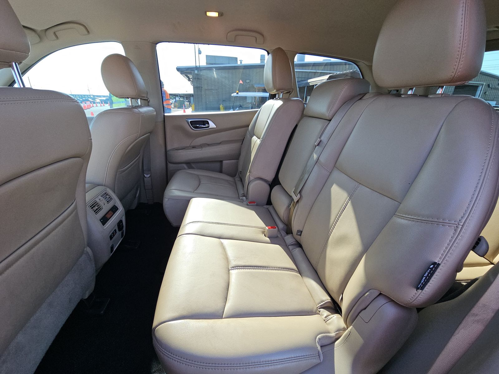 2020 Nissan Pathfinder SL FWD