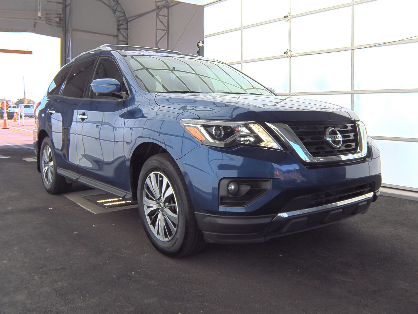 2020 Nissan Pathfinder SL FWD
