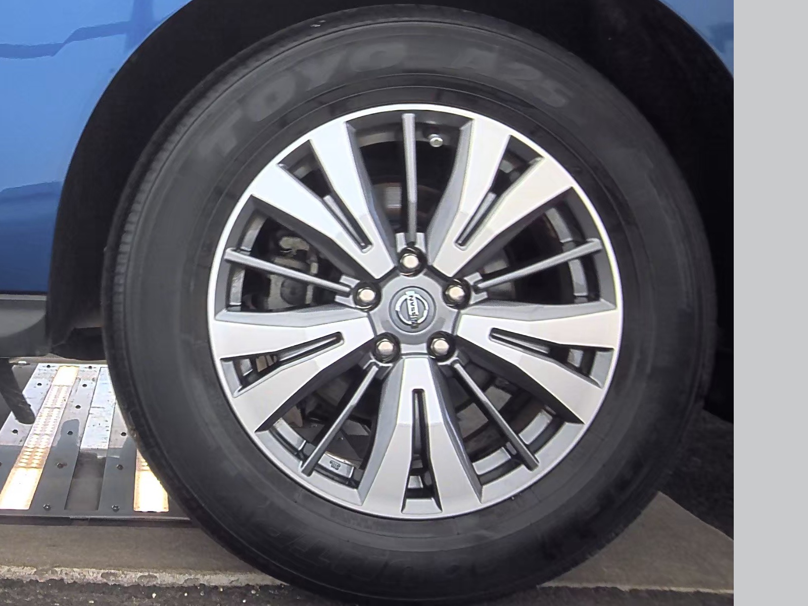 2020 Nissan Pathfinder SL FWD
