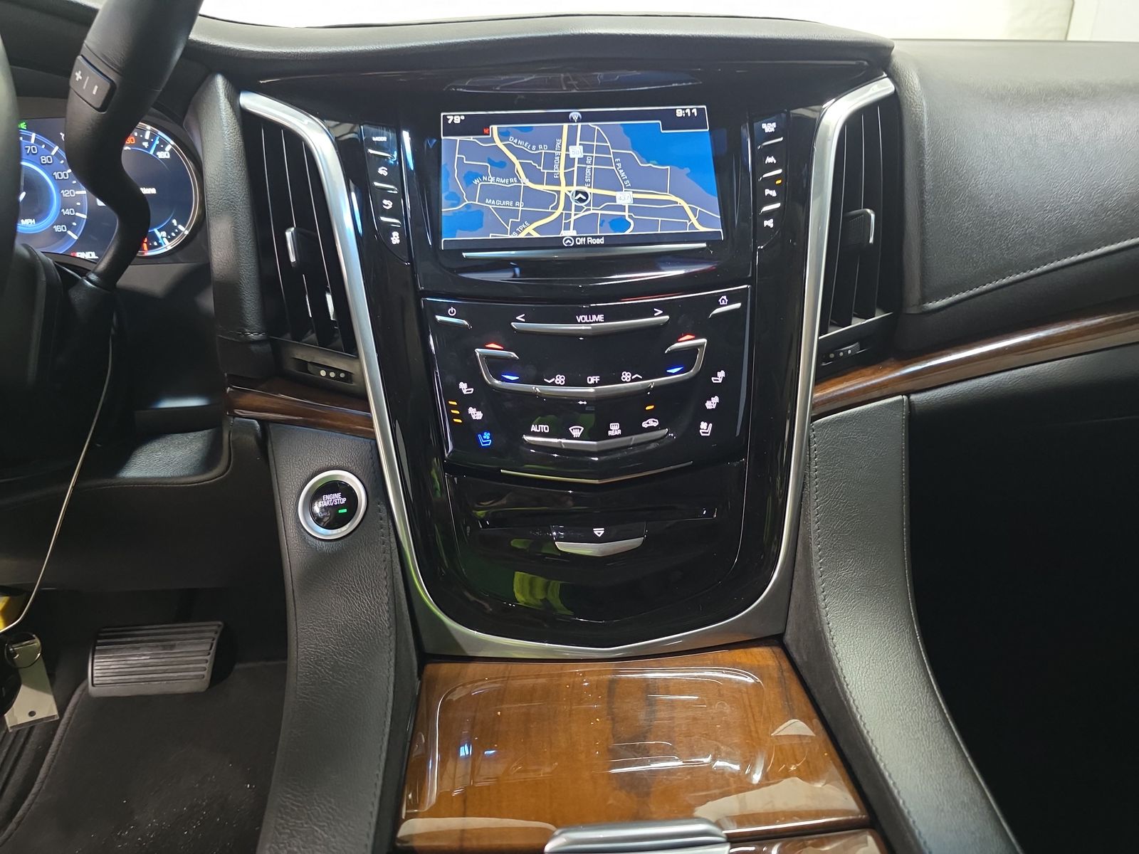 2020 Cadillac Escalade Luxury AWD