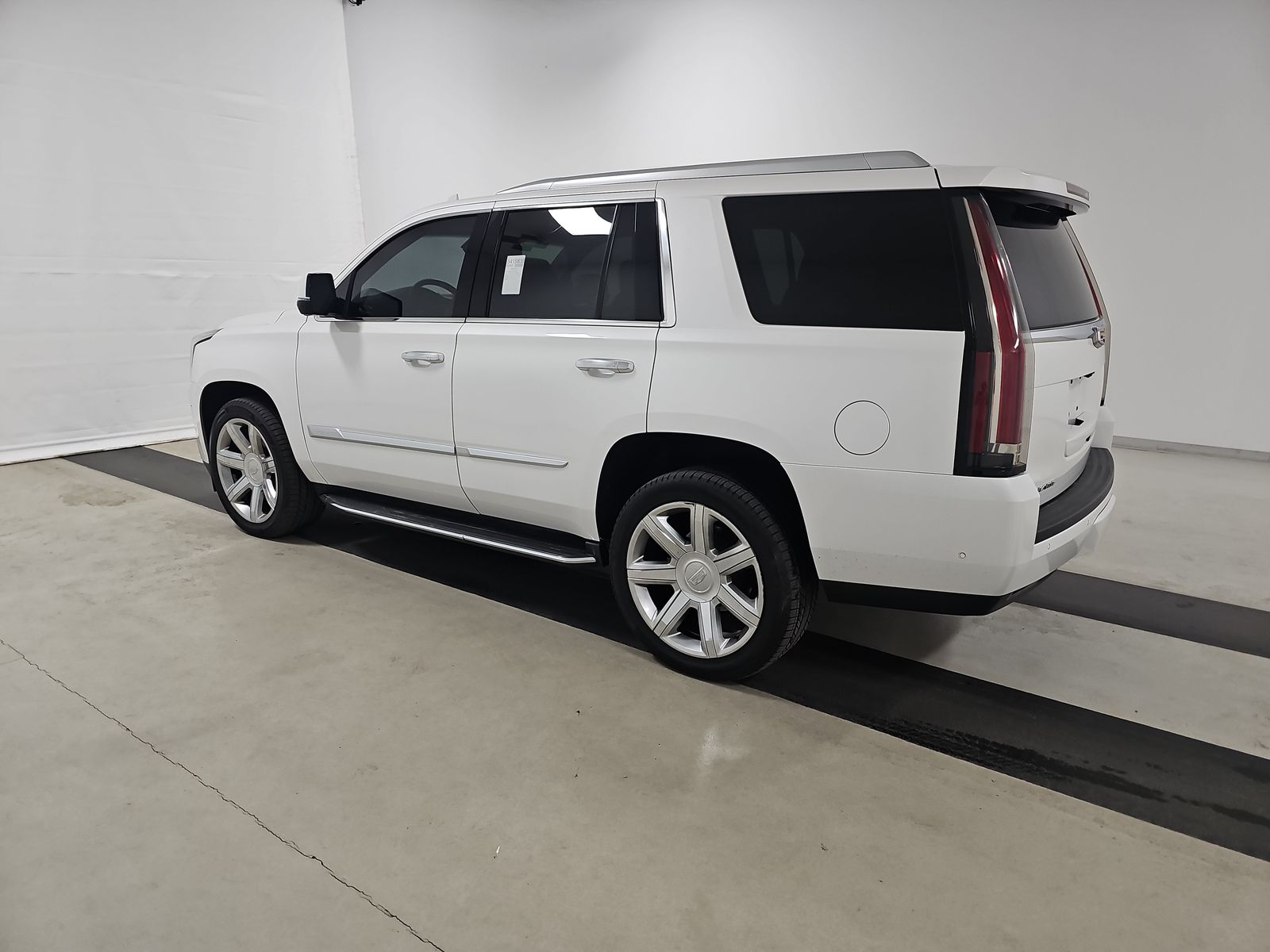 2020 Cadillac Escalade Luxury AWD