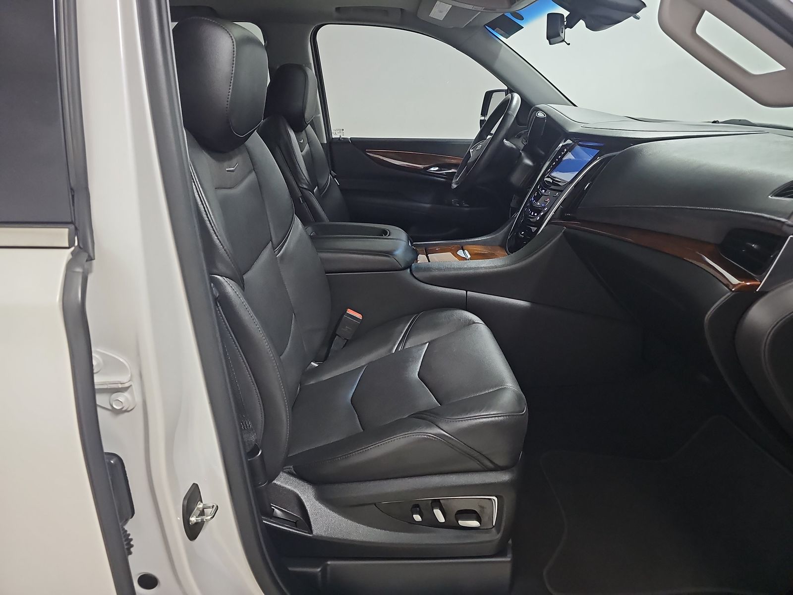 2020 Cadillac Escalade Luxury AWD